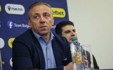 Визитката на Илиан Илиев