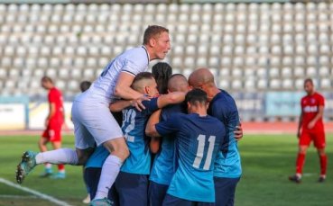 Отборът на Дунав Русе победи Черноморец Балчик с 2 0 в последния