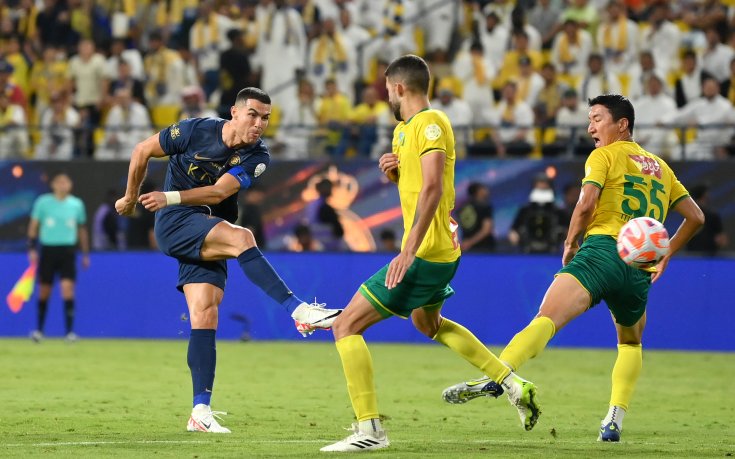 Роналдо пак блесна с шедьовър за Ал Насър (видео)