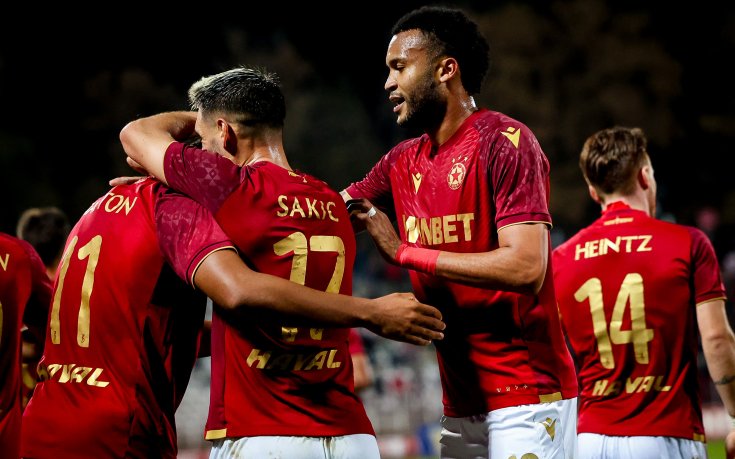 ЦСКА подмина Лудогорец на върха след бой над Хебър, Шопов блесна с фамозен гол