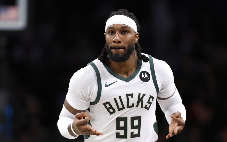 Янис Адетокумбо записа първия си трипъл-дабъл за сезона и общо