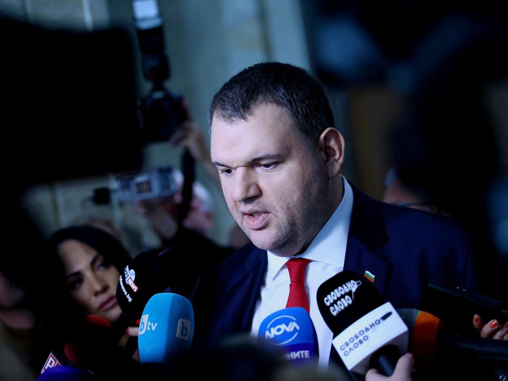 Председателят на ПГ на ДПС Делян Пеевски сезира прокуратурата по