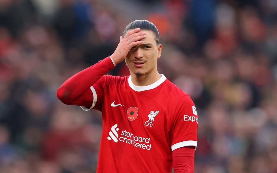 Нападателят на Ливърпул – Дарвин Нунес, се радва на престоя