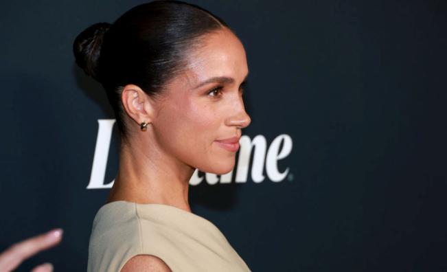 Меган Маркъл в центъра на нов скандал: Появи се с рокля, за която твърдят, че е откраднала