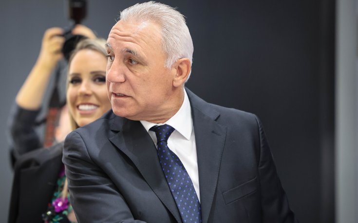 Стоичков украси мач от испанския баскетболен елит, получи специален подарък (снимки)