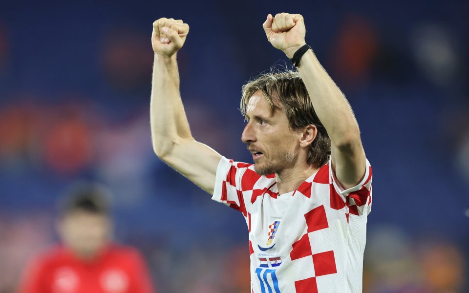 Хърватия победи Латвия с 2:0 в мач от група Д