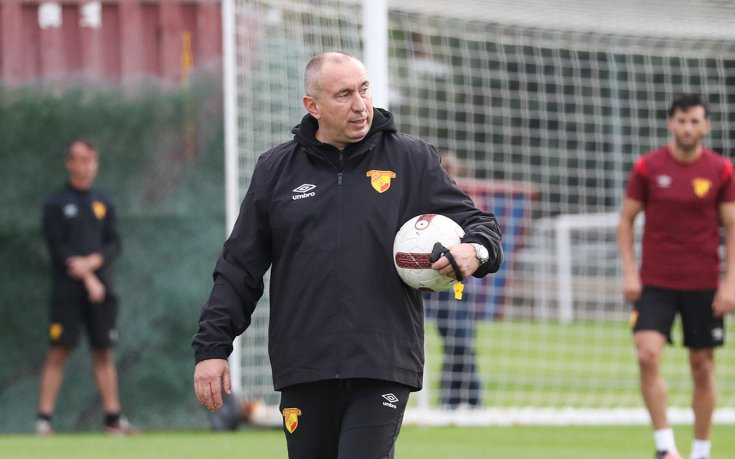 Мъри Стоилов с първи коментар след успешния дебют в Турция