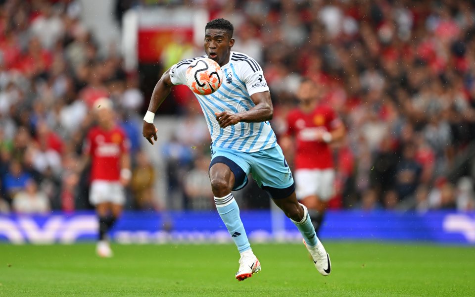 Нападателят на Нотингам Форест Тайво Авониуи е получил тежка контузия,