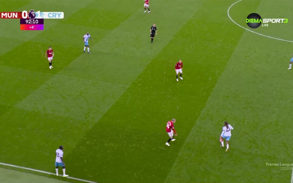 Дони ван де Беек не получава много възможности за изява