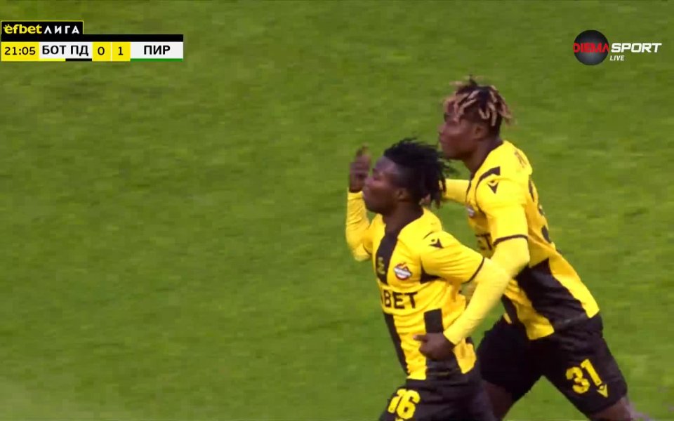 Ботев Пловдив изравни резултата срещу Пирин, след като изостана още