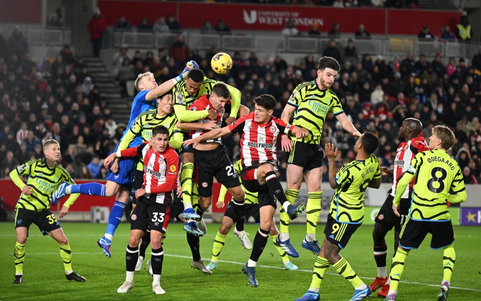 Отборите на Брентфорд и Арсенал играят при резултат 0:0 в мач