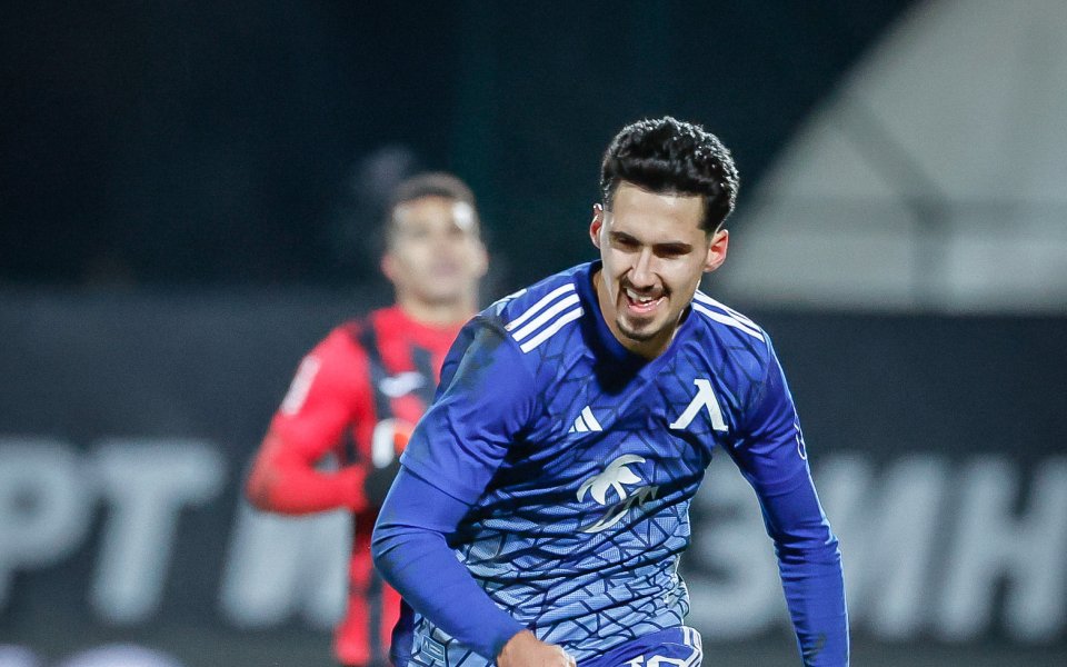 Левски бе на крачка от привличането на още един халф,