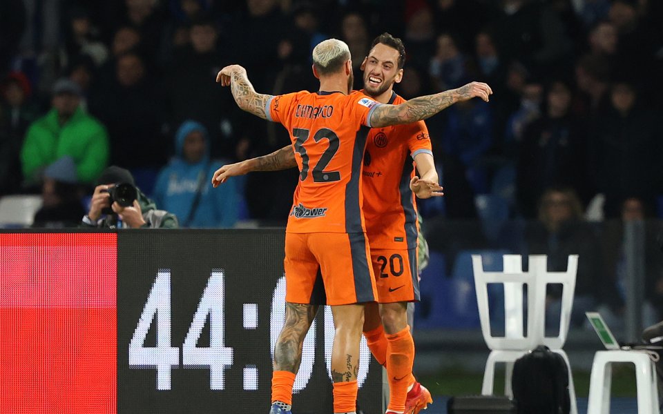 Наполи и Интер играят при резултат 0:3 в дербито на 14-я кръг