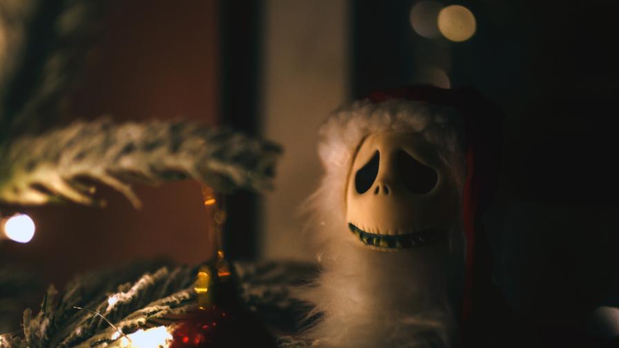 Кошмари преди Коледа: 6 страховити истории за призраци