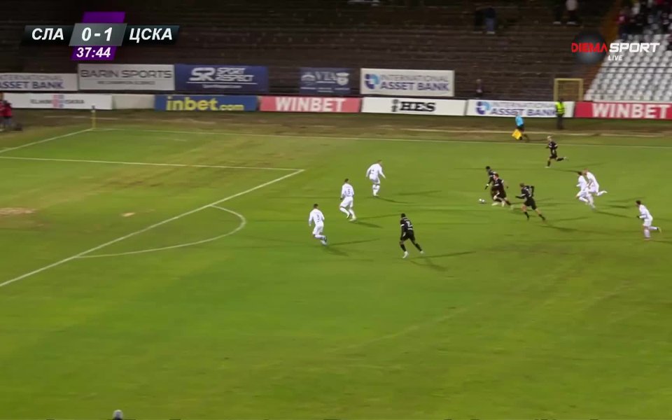 Майкъл Естрада бе един от малкото играчи на ЦСКА на