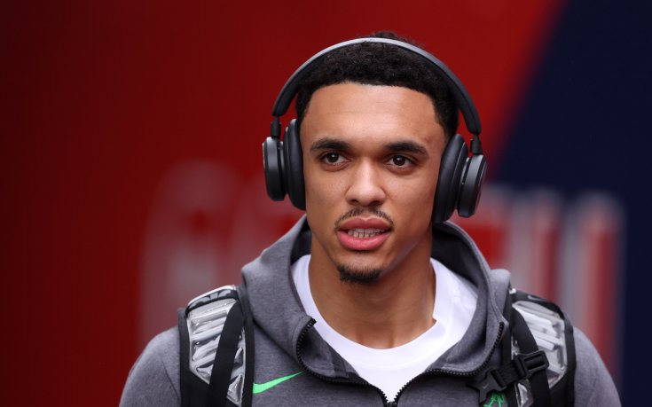 Трент Александър-Арнолд бе „хванат в засада“