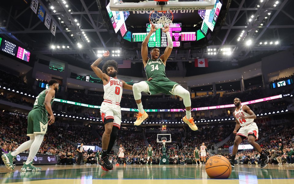 Милуоки Бъкс постигна трудна победа със 133:129 у дома над Чикаго