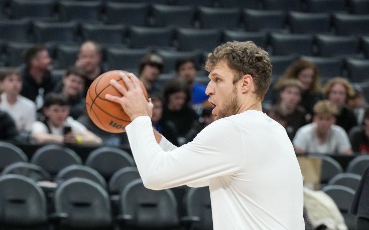 В САЩ отново се заговори за трейд на Александър Везенков