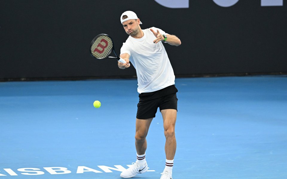 Григор Димитров и американецът Себастиан Корда спечелиха с 2:6, 7:5,