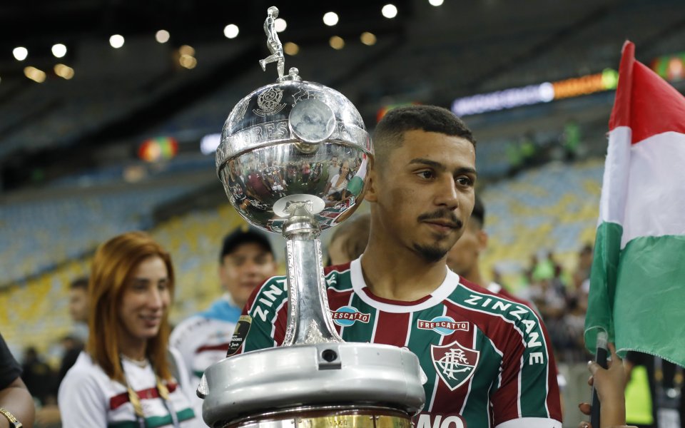 Полузащитникът на Флуминензе – Андре, отново може да попадне в