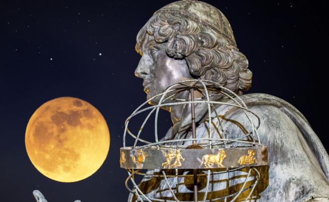 Странната история около гроба на Коперник