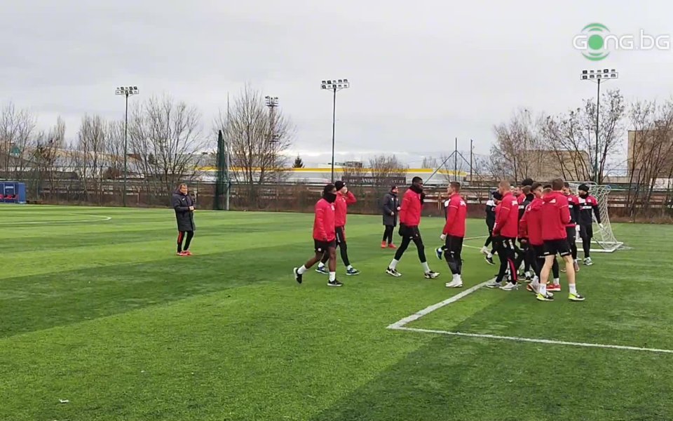 Отборът на Локомотив София започна своята зимна подготовка. Железничарите се