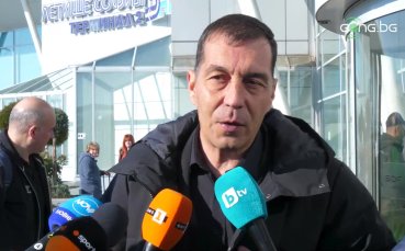 Изпълнителният директор на Лудогорец Ангел Петричев говори преди заминаването