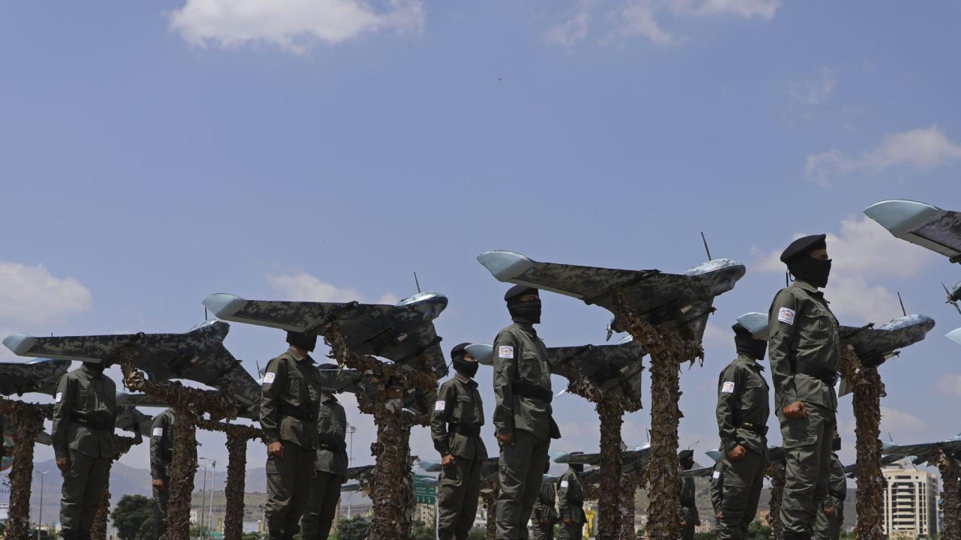 Свързаните с Иран йеменски бунтовници хуси обявиха морска блокада на