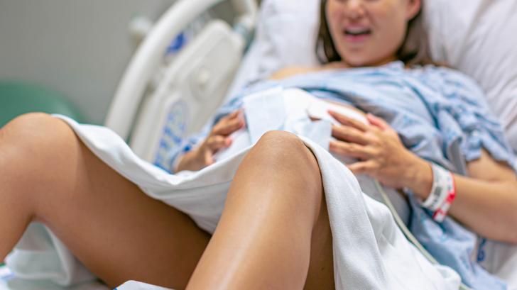 Следродилен кръвоизлив: Кога се появява и защо може да бъде фатален