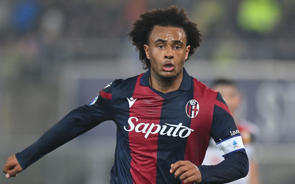 Нападателят на Болоня Джошуа Зиркзее е обект на интерес от