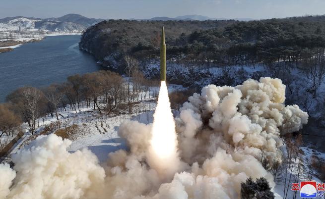Северна Корея изстреля множество крилати ракети