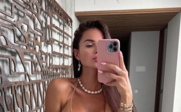 Красавицата София Малолетова отново избухна в социалните мрежи с провокативни
