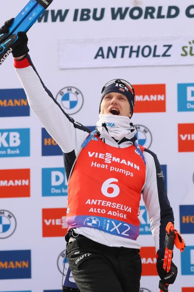 Ветле Кристиансен триумфира на биатлона в Антхолц Антерселва1