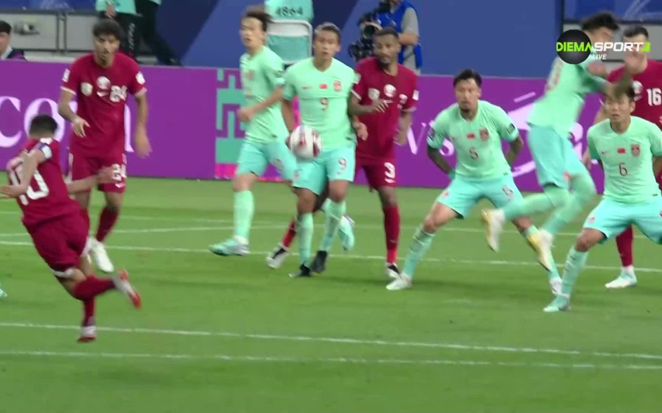 Катар се наложи с 1:0 над Китай и продължава напред