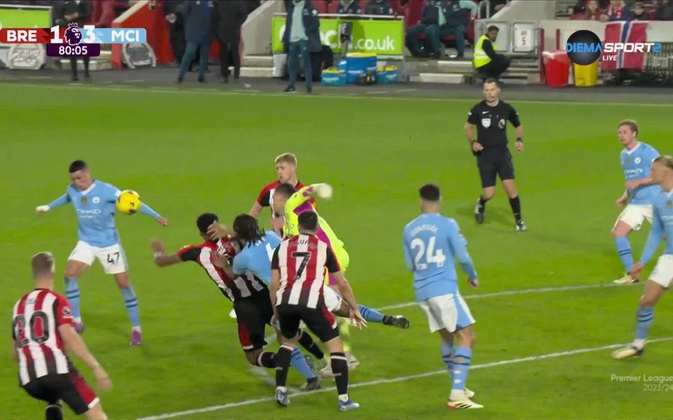 Манчестър Сити достигна до комфортен аванс срещу Брентфорд, но Едерсон