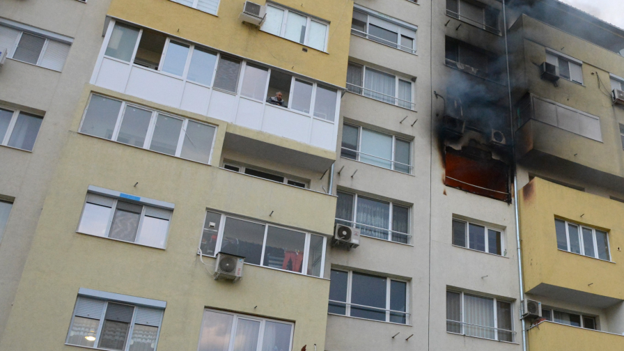 Какво е състоянието на пострадалите при пожара в Хасково