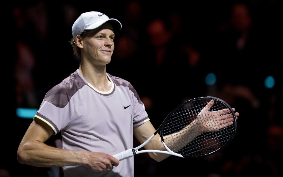 Яник Синер се класира за втория кръг на турнира по