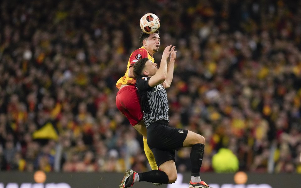 Отборът на Ланс записа минимален успех срещу Клермон в мач