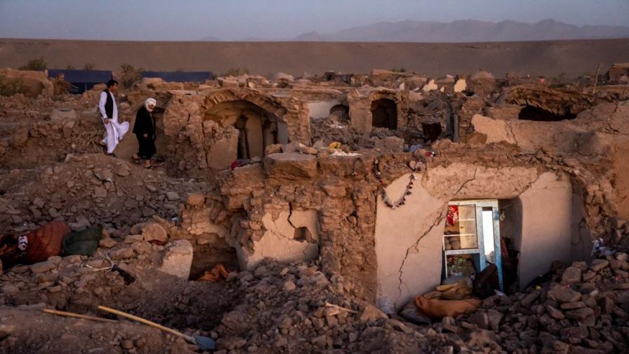 Силно земетресение разтресе Северен Афганистан