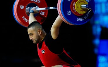 Васил Маринов остана далеч от медалите на ЕП по вдигане на тежести