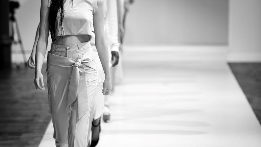Модно шоу на Dior в Хонконг е "отложено за неопределено време“