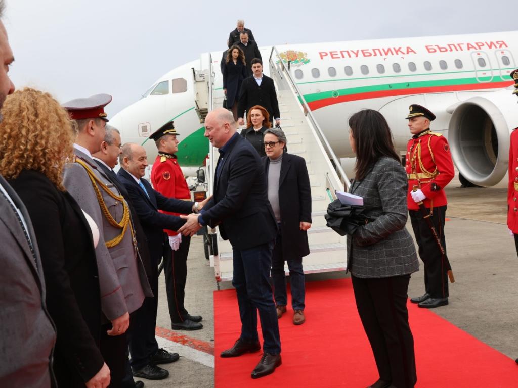 Председателят на Народното събрание Росен Желязков пристигна в Албания на