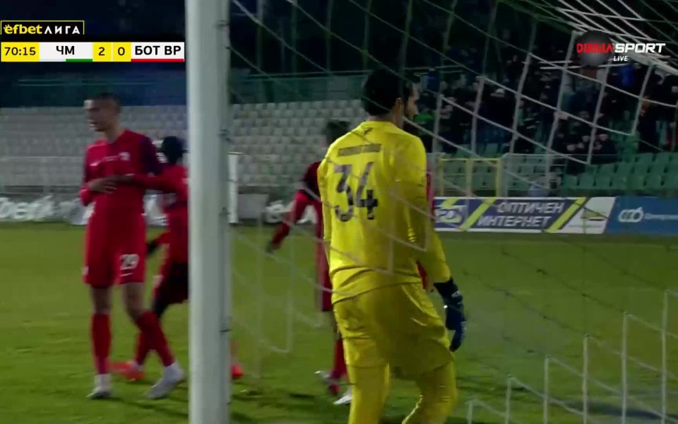 Отборът на Черно море увеличи преднината си срещу Ботев Враца.