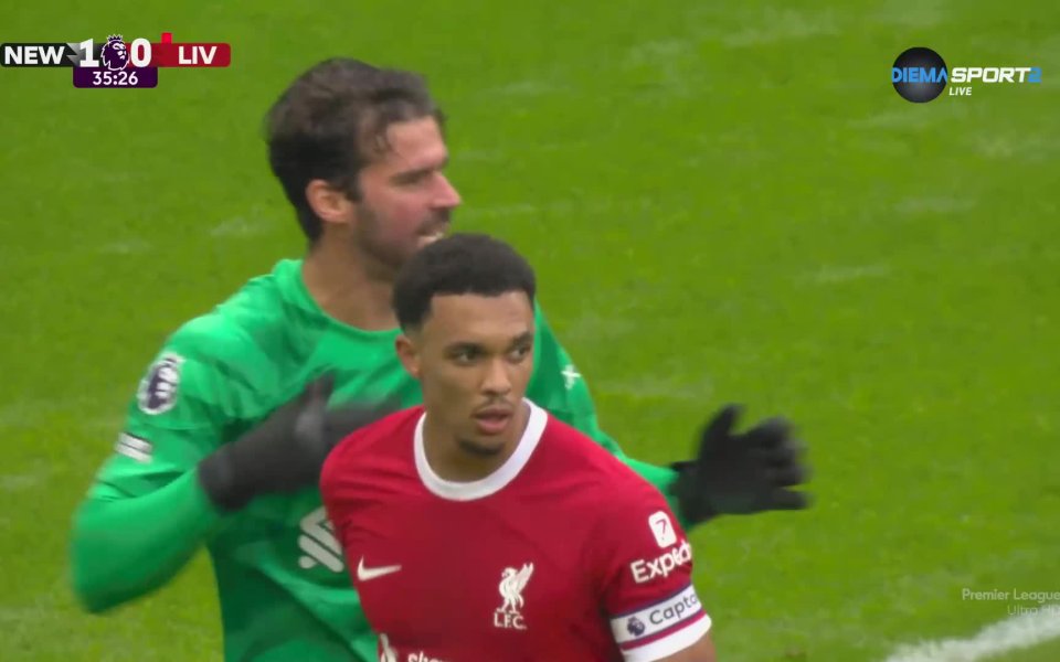 Във видеото може да видите най-добрите спасявания на вратаря на