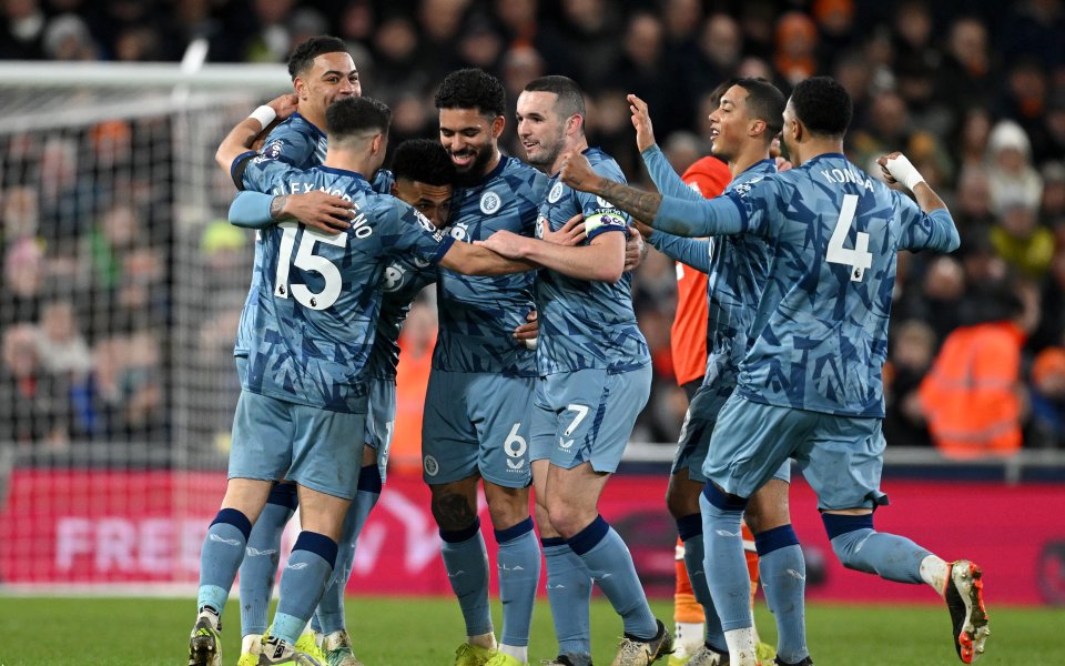 Астън Вила спечели по изключително драматичен начин гостуването си на