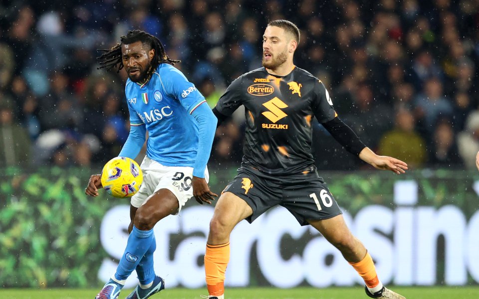 Торино сложи край на победата серия на Наполи, след като