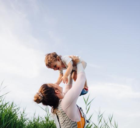 Около 40 или 2 ма от всеки 5 родители или хора