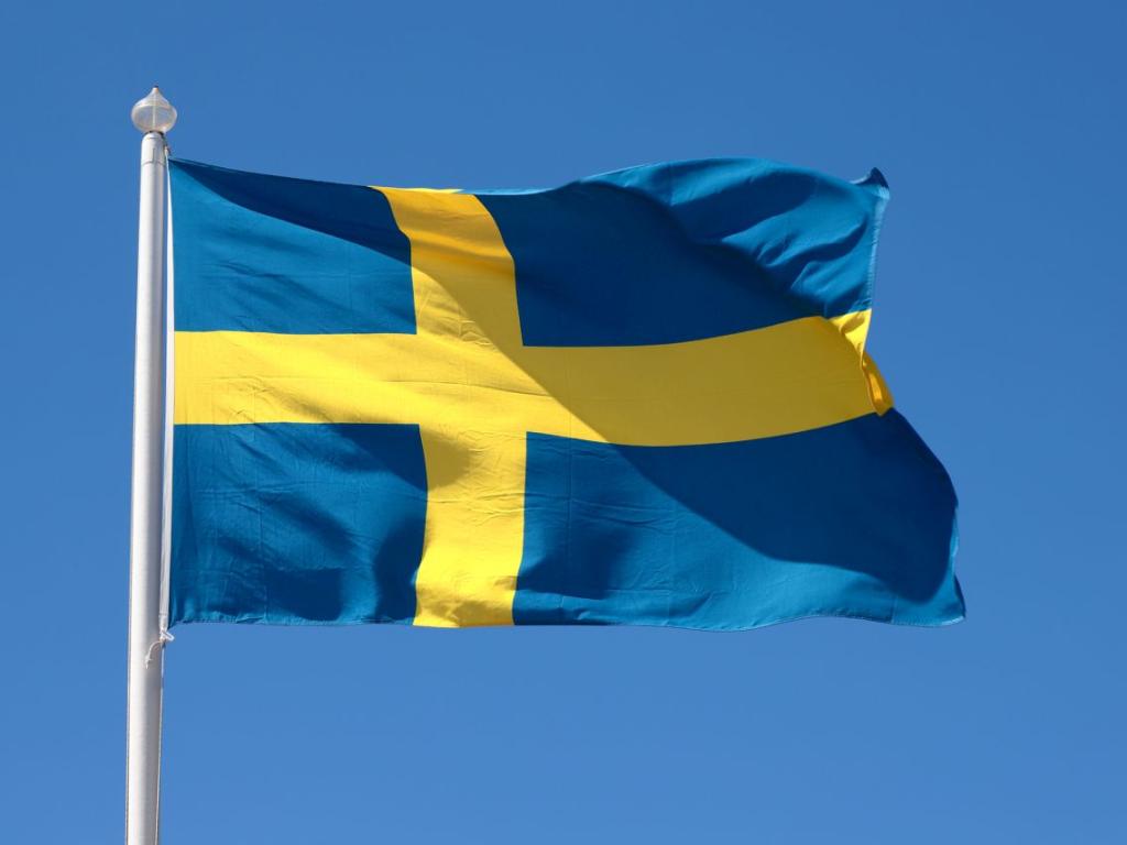 Докато шведското знаме се издигаше в понеделник в централата на