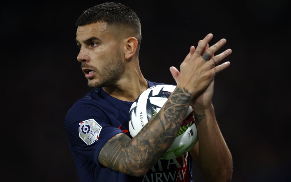 Защитникът на ПСЖ - Люка Ернандес, отново привлече вниманието към