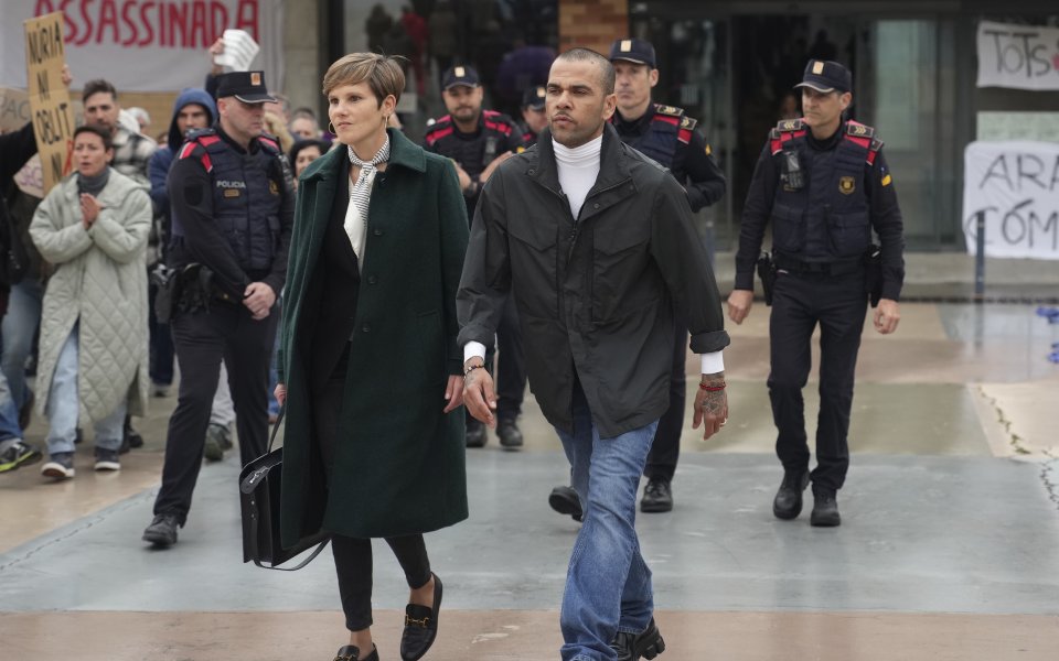 Пост на съпругата на Дани Алвеш - Йоана Санс, в социалните